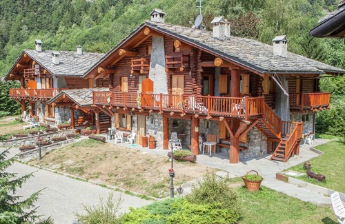 Antey-Saint-Andre Apartamento | Escapada a la montaña que admite mascotas