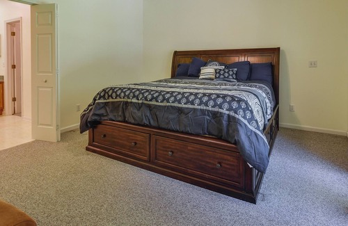 Northside Casa | Pet-Friendly Jacksonville Vacation Rental w/ Lanai