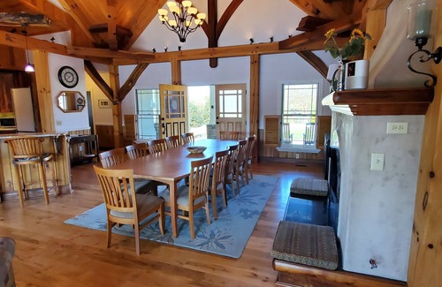Six Mile Casa | Pet-Friendly Keowee lakefront luxury home w/dock, 5BR, kayaks, stone fire pit