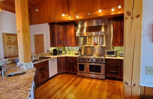 Six Mile Casa | Pet-Friendly Keowee lakefront luxury home w/dock, 5BR, kayaks, stone fire pit