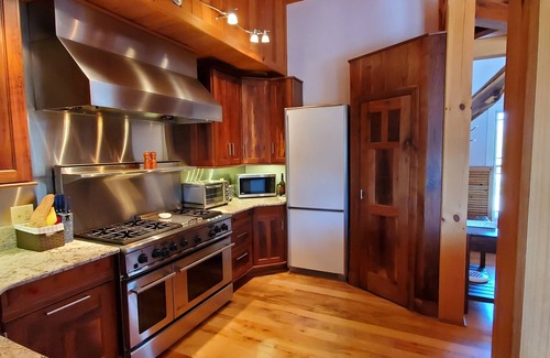 Six Mile Casa | Pet-Friendly Keowee lakefront luxury home w/dock, 5BR, kayaks, stone fire pit