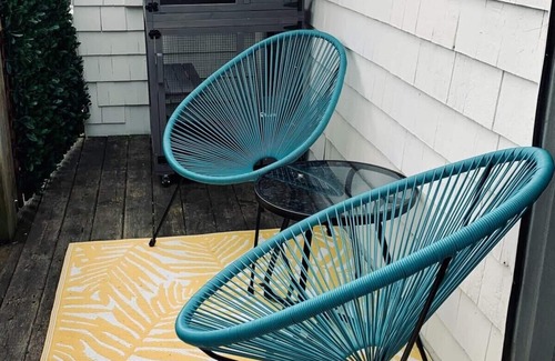North End Apartamento | Pet-Friendly, Lovely Studio w/ Balcony