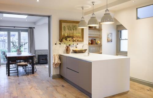 Brighton Casa | Pet-friendly Luxury Home For Families & Friends