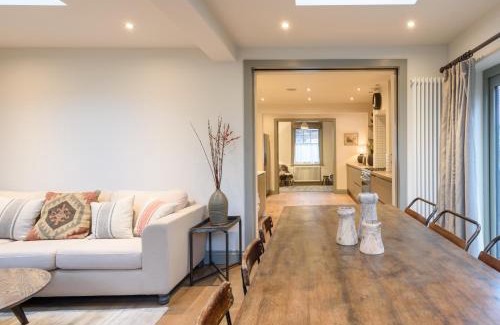 Brighton Casa | Pet-friendly Luxury Home For Families & Friends