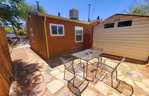 Nob Hill Casa | Pet Friendly Modern Casita in Heart of Nob Hill