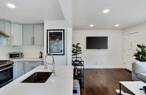 Ferndale Casa | Pet Friendly Modern Home In The Heart Of Ferndale
