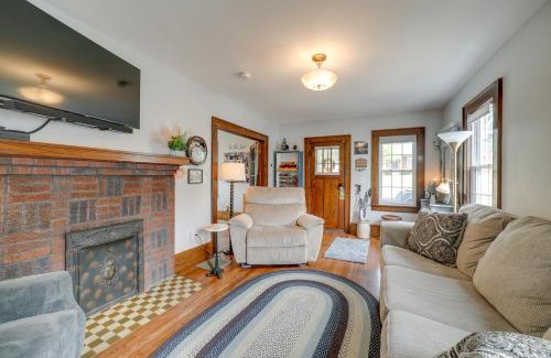 Morgantown Casa | Pet-Friendly Murph Landing - 1 Mile to WVU!