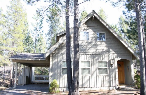 Sunriver Casa | Se admiten mascotas, bañera de hidromasaje nueva, servicio de traslado de esquí gratuito