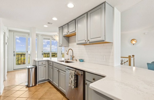 Fernandina Beach Condominio | Pet Friendly | Oceanfront | Turtle Dunes Luxury Penthouse | Expansive Ocean and Intracoastal Views