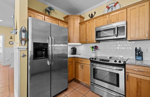 Emerald Isle Casa | Pet Friendly, Oceanside Interior Home Private Pool, Golf Cart, and Easy Access.