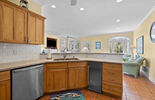 Emerald Isle Casa | Pet Friendly, Oceanside Interior Home Private Pool, Golf Cart, and Easy Access.