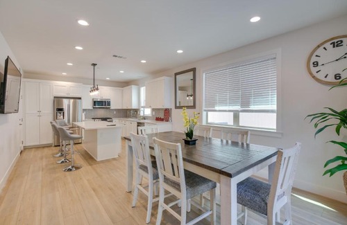 Paramount Casa | Pet-Friendly Paramount Home, 16 Mi to Los Angeles!