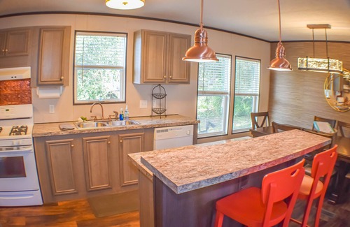 Port St. Joe Casa | Pet Friendly. Park your boat onsite. Fully Fenced in back yard!