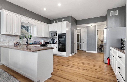 Wimberley Casa | Pet-Friendly! Pool/Spa, Views, Arcade, EV Charger
