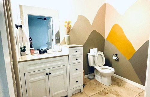 Nob Hill Casa | Pet Friendly! Private retreat in Nob Hill