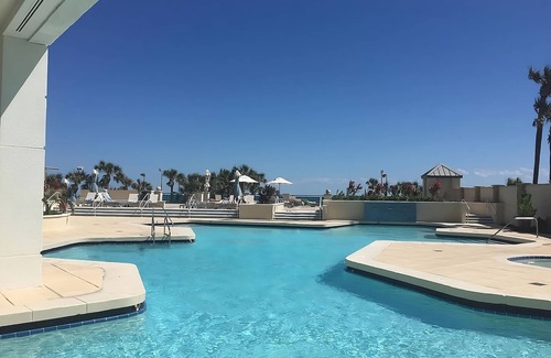 Brush - Stewarts Hotel | Pet-friendly Property with Outdoor Pool, Near Daytona Beach!