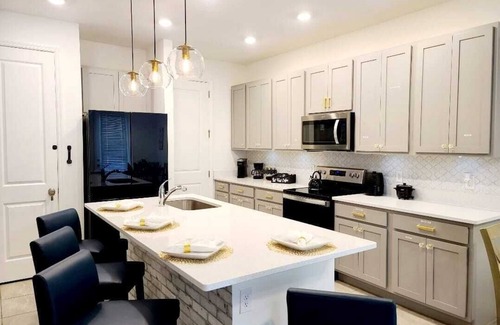 Davenport Casa | ¡Tu casa de 3 habitaciones a 10 minutos de Disney!