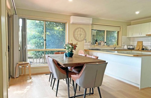 Ringwood Casa | Pet-Friendly Retreat 2BR Ringwood Prime location
