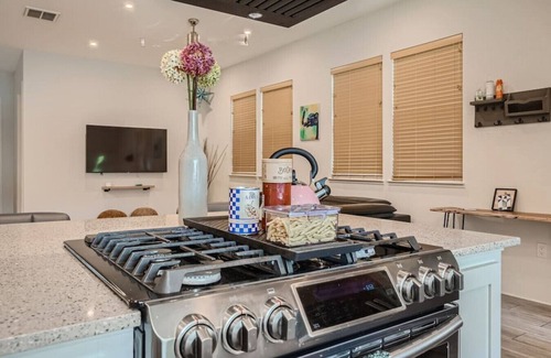Barton Hills Casa | Pet Friendly Retreat with Lap Pool / Spa in the '04! Near SXSW Top Spots!