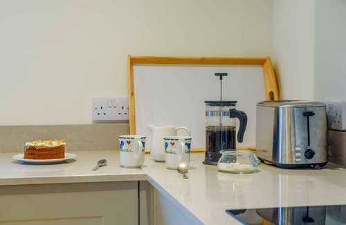 Hook Norton Cabaña | Pet Friendly Rural Cotswold Cottage - 1 Manor Farm Cottage