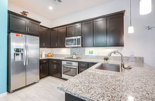 North Natomas Casa | Pet-Friendly Sacramento Home ~ 7 Mi to Downtown!