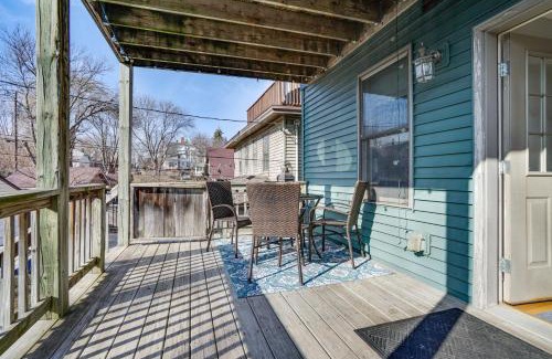Riverview Casa | Pet-Friendly Saint Paul Vacation Rental with Deck!