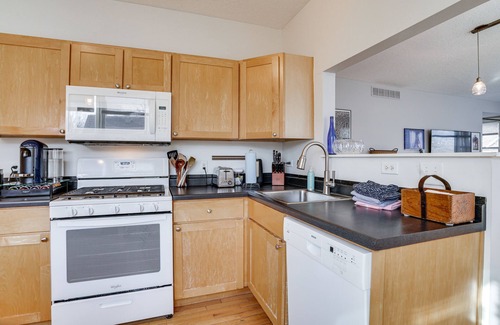 Riverview Casa | Pet-Friendly Saint Paul Vacation Rental w/ Deck!