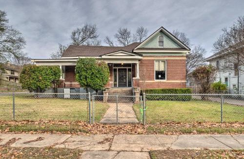 Highland Historic District Casa | Pet-Friendly Shreveport Home about 1 Mile to Downtown!