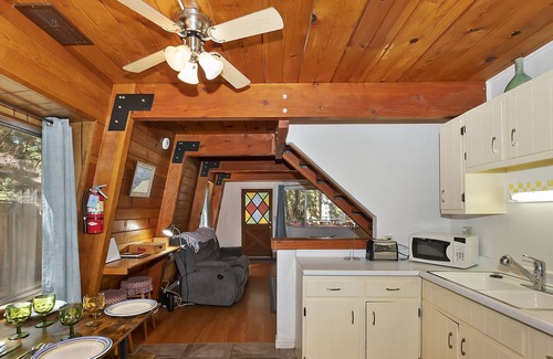 Summit Estates Casa | Pet-friendly ski home near Snow Summit Resort with fenced yard and more!