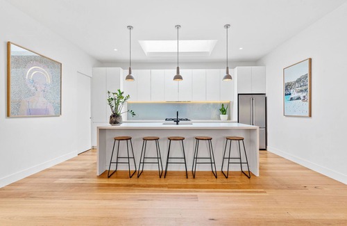 Blairgowrie Casa | This exquisite, ocean-side abode sleeping 10-11 guests,