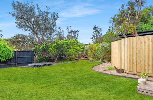 Blairgowrie Casa | This exquisite, ocean-side abode sleeping 10-11 guests,