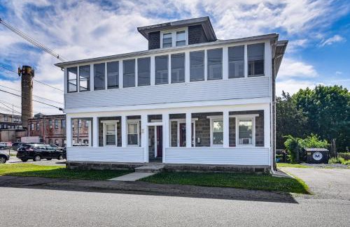 Stoughton Apartamento | Pet-Friendly Stoughton Apartment with Outdoor Space
