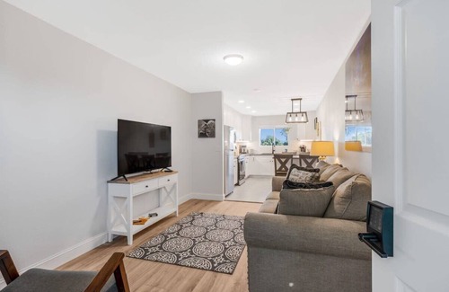 Santa Maria Casa | Pet-Friendly, Stylish Home w/Backyard Oasis