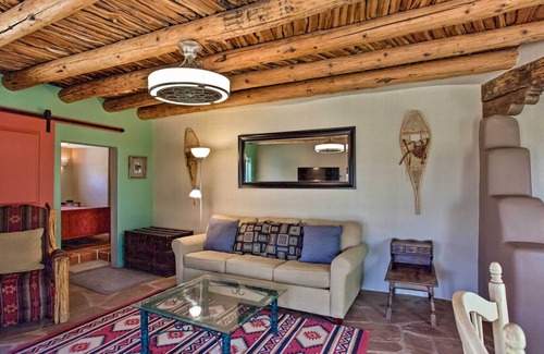 Taos Cabaña | Pet-Friendly Taos House w/ Patio & Hammock!