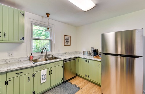 Union Springs Casa | Pet-Friendly Upstate NY Home < 1 Mi to Cayuga Lake