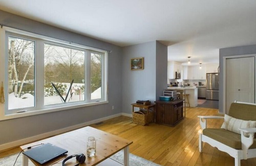 Saugeen Shores Casa | Pet friendly vacation home in Southampton - 4 bed - 2 bath - Shell Cottage