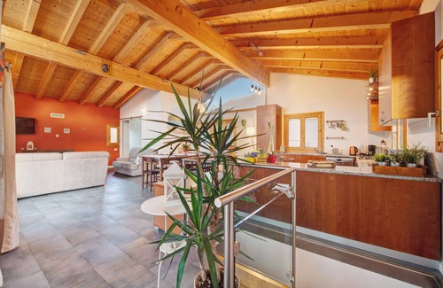 Colico Villa | Chalet "Inganna" que admite mascotas, con vistas al lago, jardín y Wi-Fi