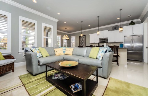 Villa Lago Casa | Pet Friendly ~ Water View ~ 2 Golf Carts ~ Community Pool