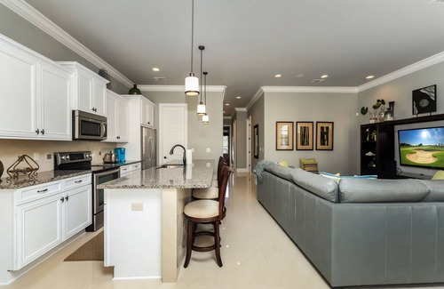 Villa Lago Casa | Pet Friendly ~ Water View ~ 2 Golf Carts ~ Community Pool