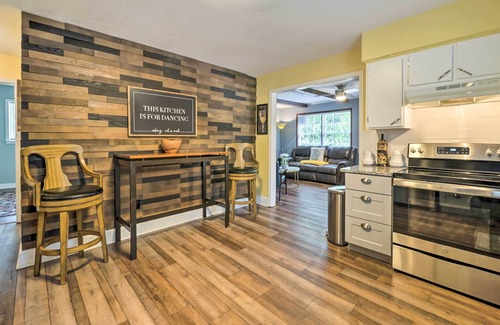 Wilmington Cabaña | Pet-Friendly Wilmington Home ~ 5 Mi to Beach!