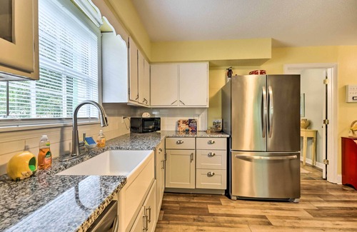 Wilmington Cabaña | Pet-Friendly Wilmington Home ~ 5 Mi to Beach!