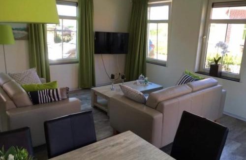 Breskens Casa | Pet-Loving Stay with Garden
