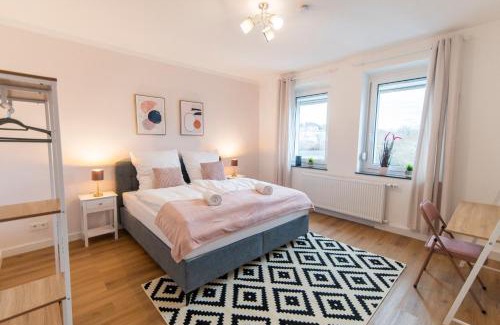 Fulda Apartamento | Peter Apartments - Wohnung 90qm, 3 Schlafzimmer, Küche, Wohnzimmer, Balkon, Netflix