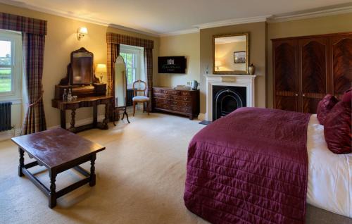 Llanhamlach Casa | Peterstone Court Country House Restaurant & Spa