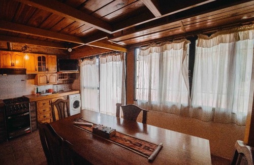 Maipu Casa | PetFriendly Loft in Maipú near wineries and vineyards, with garden and parking space.