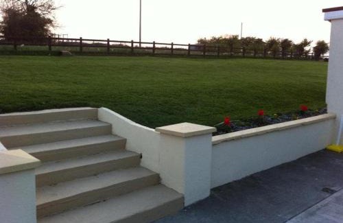 County Cavan Casa | PetFriendly- Sleeps15- LargeGarden- Lake District