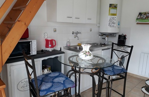 Sainte-Marie-du-Mont Apartamento | Petit Appartement Pour 2 Situé à 500 Mètres du Musée D'utah Beach