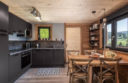 Gerardmer Chalet De Esquí | Petit Chalet, magnificent chalet in its green setting, Le Petit Chalet
