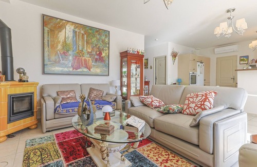 Paradou Villa | Petit Coin du Paradis - Perfect holiday home with a pool within walking distance of the village!