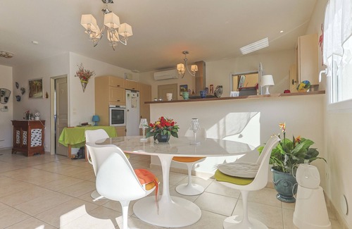 Paradou Villa | Petit Coin du Paradis - Perfect holiday home with a pool within walking distance of the village!